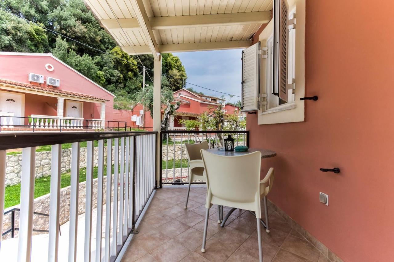 Fouxia Apartments And Studios Perama  Luaran gambar