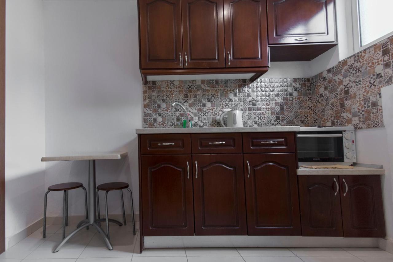 Fouxia Apartments And Studios Perama  Luaran gambar