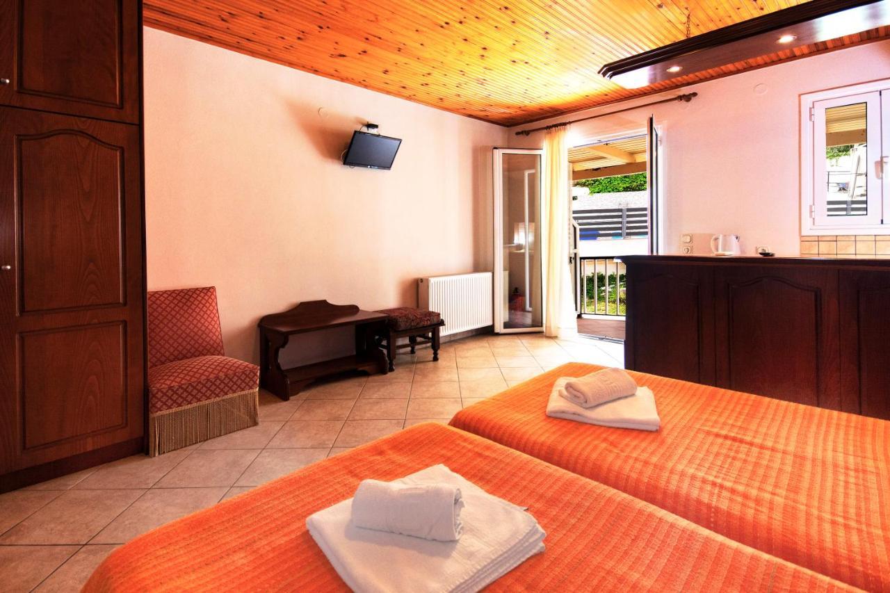 Fouxia Apartments And Studios Perama  Luaran gambar