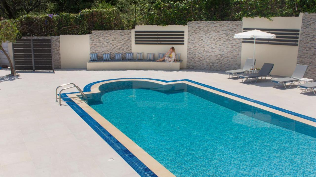 Fouxia Apartments And Studios Perama  Luaran gambar